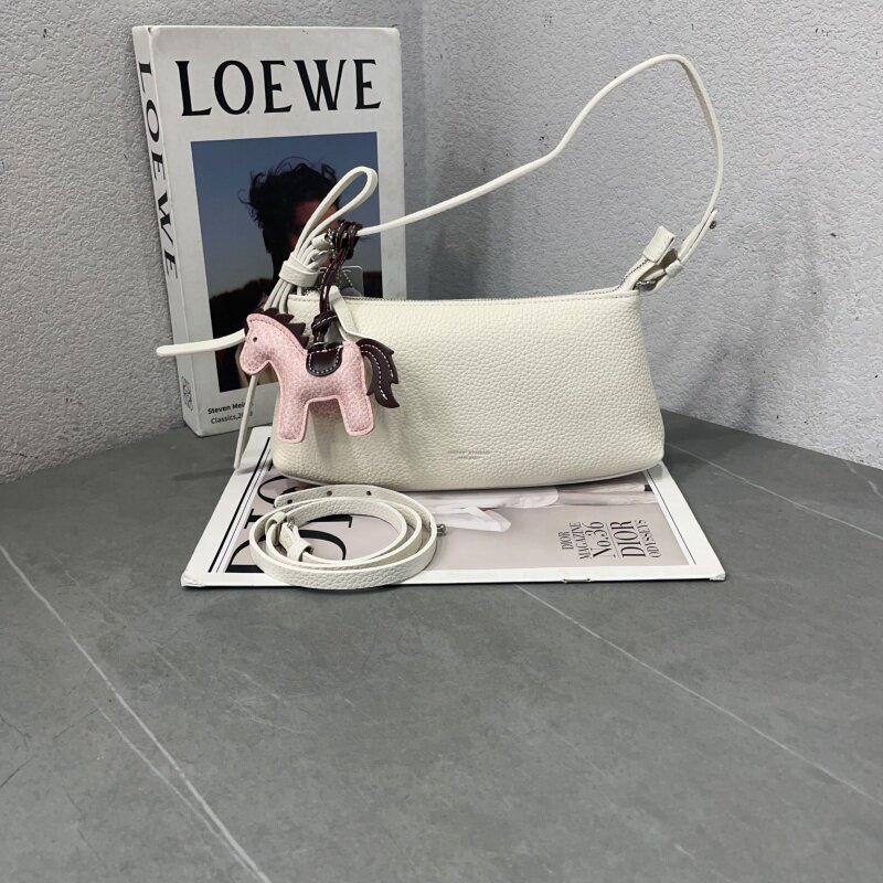 2026新款韩版荔枝纹软皮信封包休闲纯色腋下包简约百搭单肩斜跨包