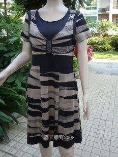 品牌中年女装 女士妈妈装 夏装 夏季 连衣裙假两件套妈妈 短袖 4件99元