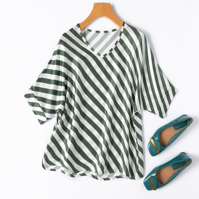 肌肤的享受！真丝缎面蝙蝠袖T恤