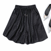 女夏季 裙裤 薄款 松紧腰A字真丝短裤 女夏 桑蚕丝休闲裤 黑色阔腿短裤