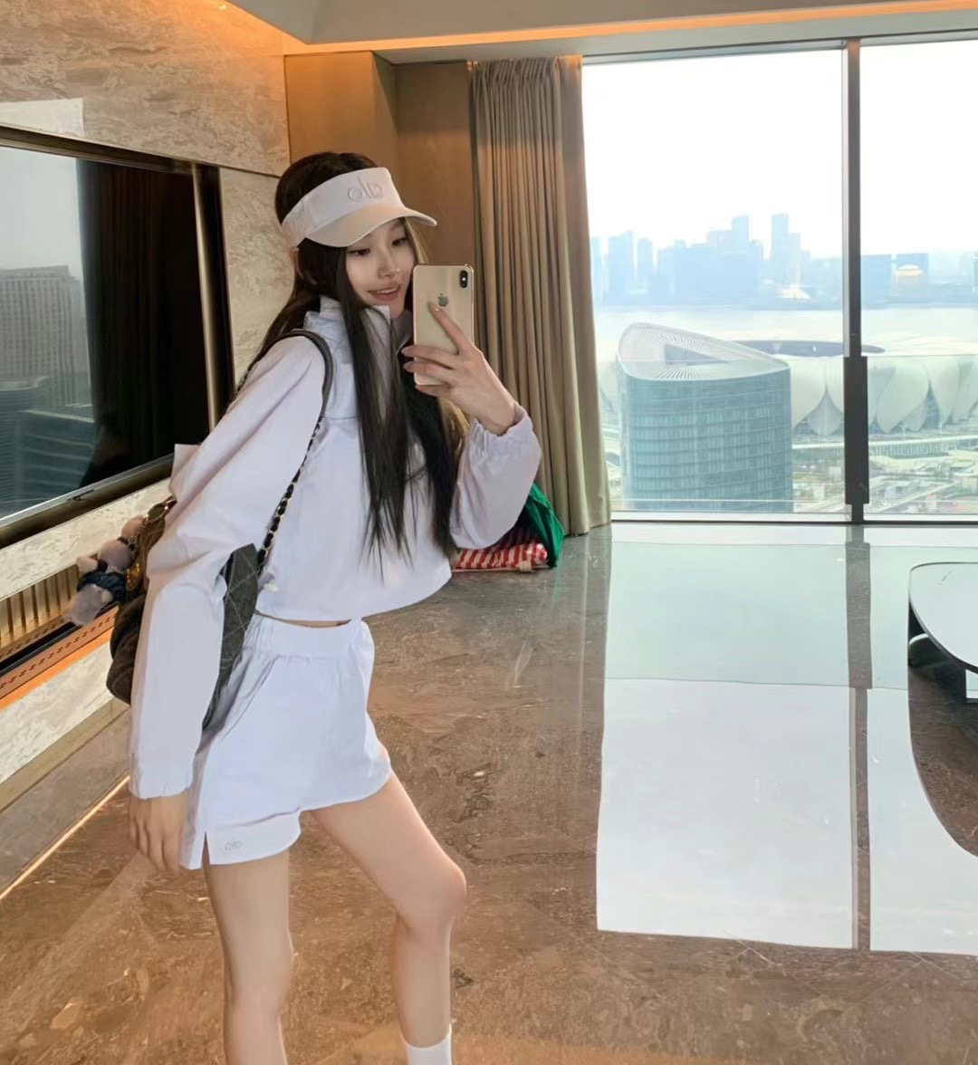 现货al*o高定半拉链外套短款百搭防晒显瘦透气立领套装运动休闲女