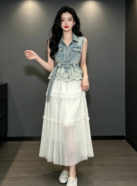 高品蓝色牛仔马甲女夏2026新款拼接蕾丝无袖上衣显瘦马夹背心裙子