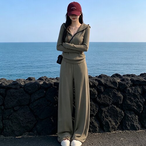 轻奢韩系学院风套装女2026秋季新款连帽卫衣外套高腰阔腿裤两件套