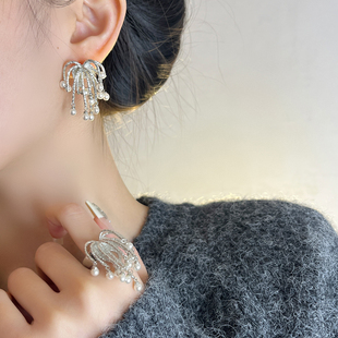赵露思同款水中烟花火珠珠耳环派对闪亮轻奢小众开口戒指时髦气质