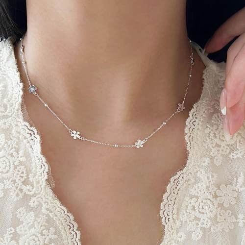 s925纯银戴小花项链女轻奢小众