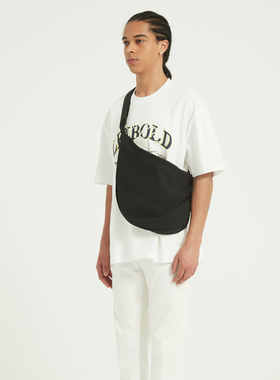 ACHA经典纯色大号斜挎包男女通用极简实主义通勤单肩挎包饺子包