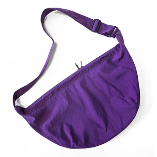 简单轻薄男女通用休闲挎包大容量实用通勤饺子包单肩斜挎