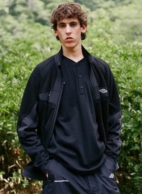 在仓 White Mountaineering × UMBRO 白山茵宝联名羊毛夹克外套