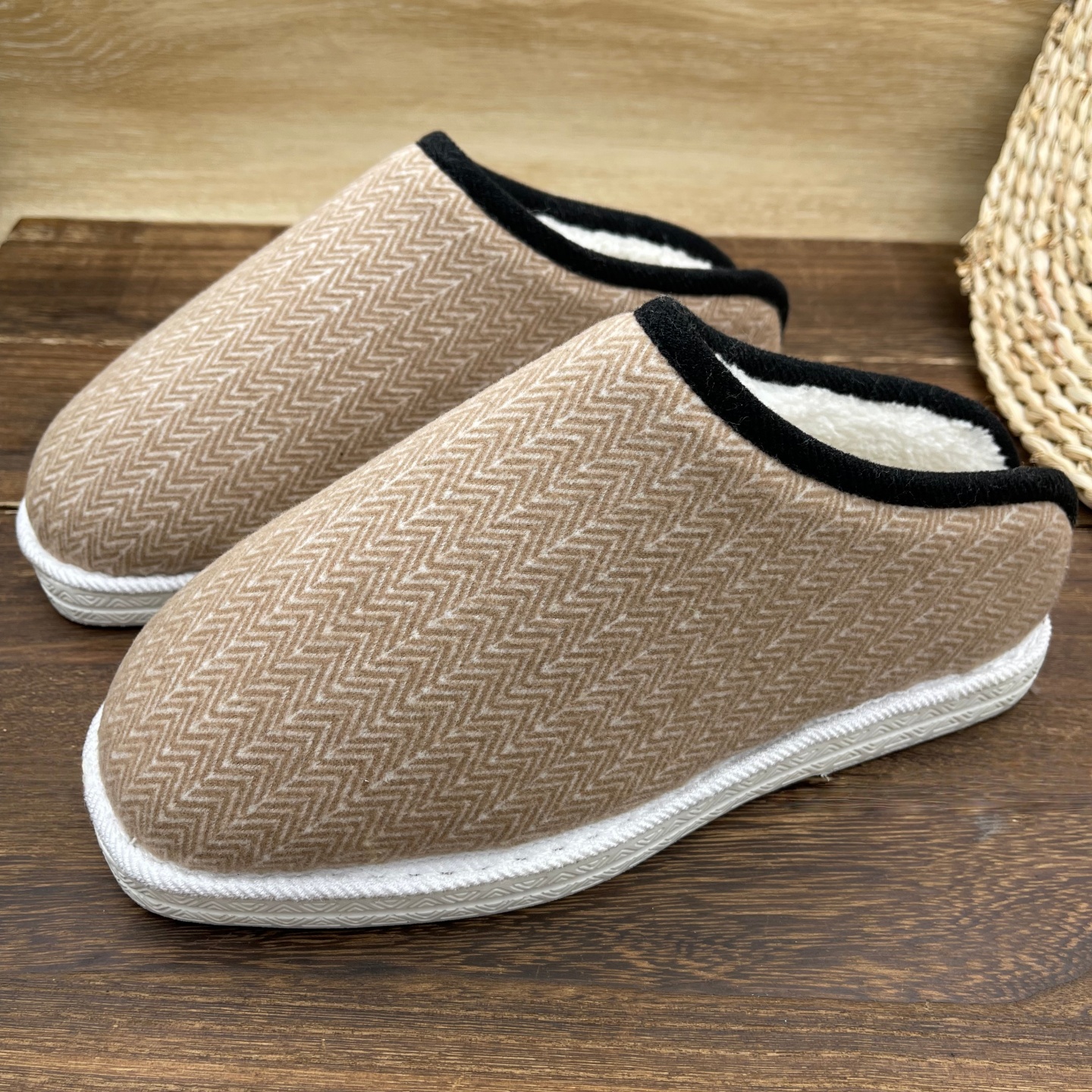 新款居家室内加绒加厚包头棉拖鞋