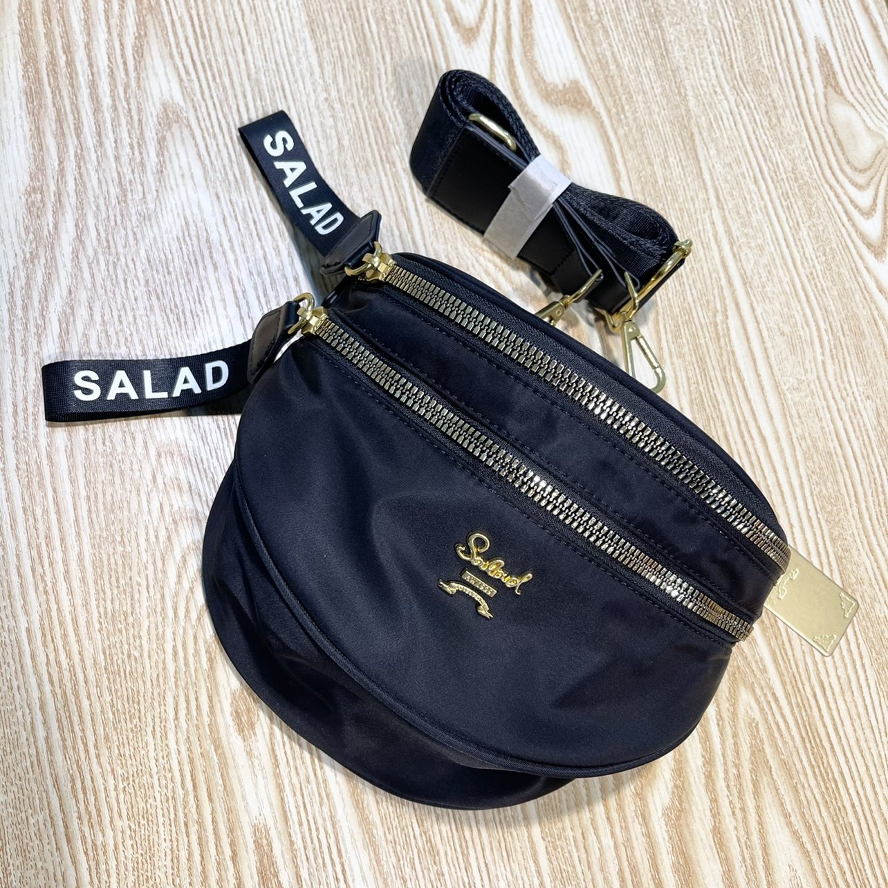 港风韩版尼龙布实用半圆马鞍包