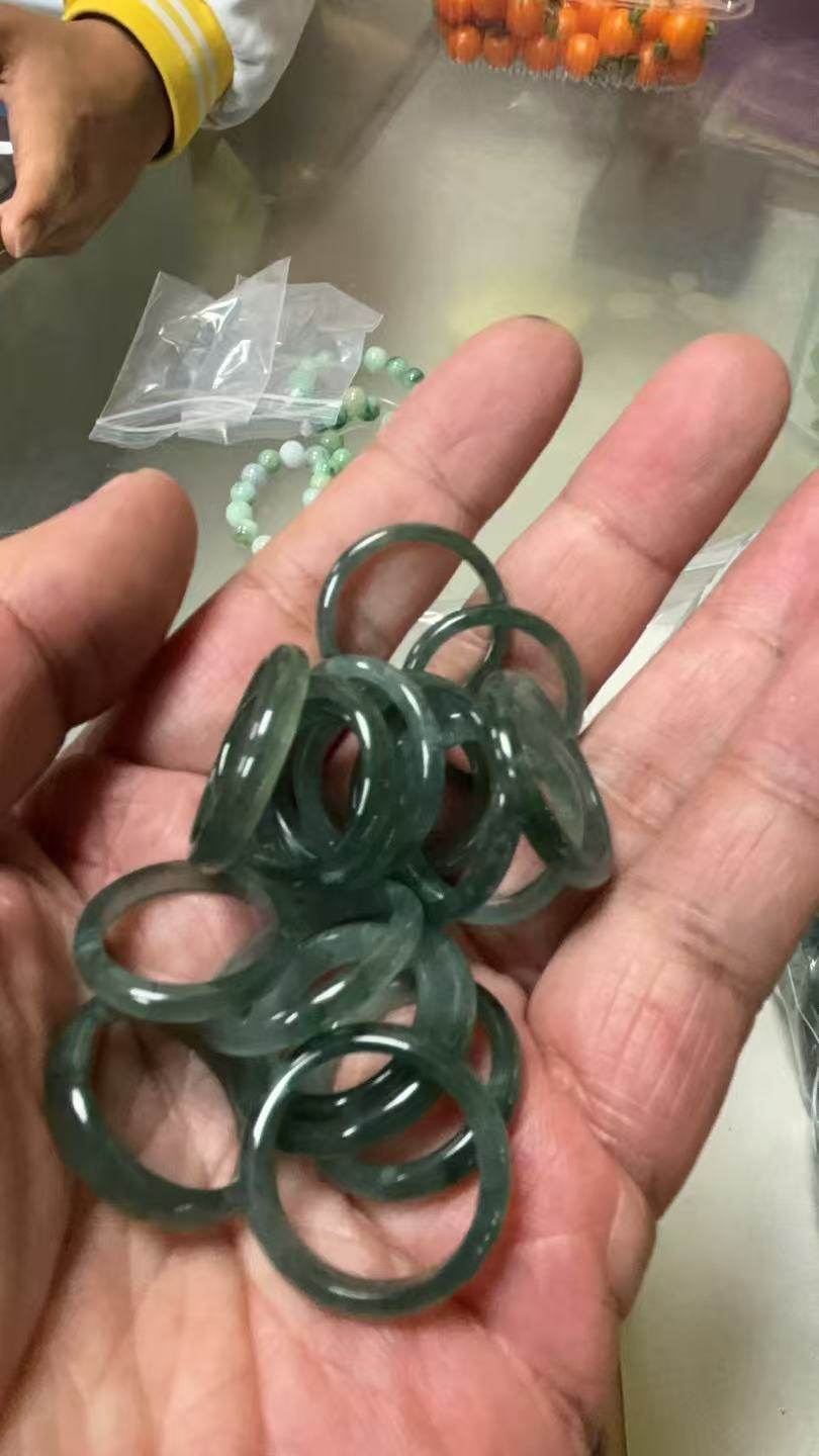 （贵的）天然蓝水翡翠戒指（满15元优先发货）,童装/婴儿装/亲子装,发饰,淘宝优惠券,粉丝福利购,淘宝优惠卷