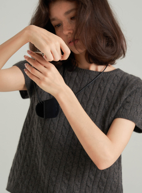 buy me a Friday 早秋柔软羊毛休闲圆领麻花针织短袖