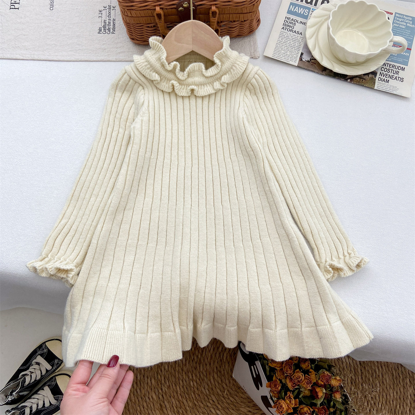 女童裙子秋冬季新款韩版洋气米白色木耳边半高领毛衣裙针织连衣裙