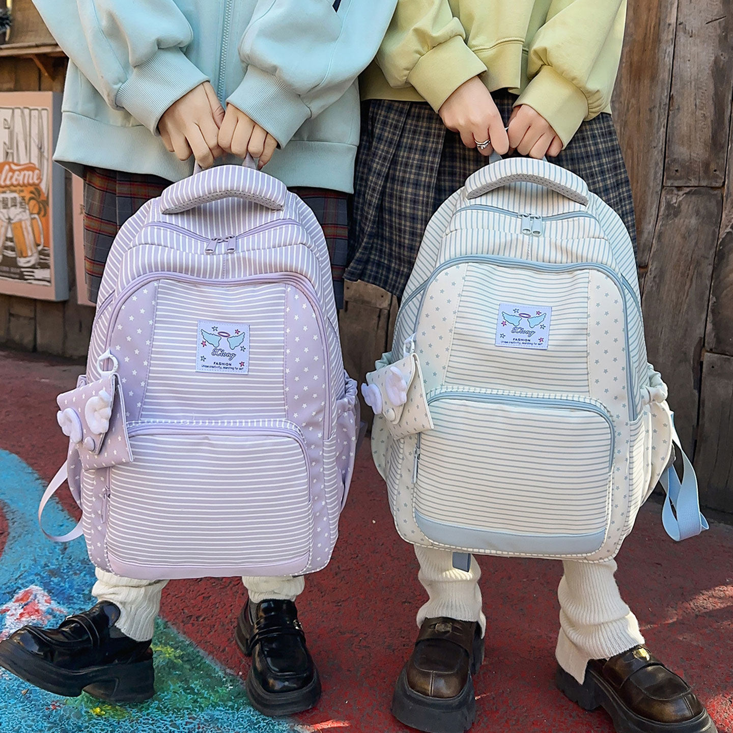 条纹波点书包女高中生高颜值简约百搭双肩包初中生大容量减负背包