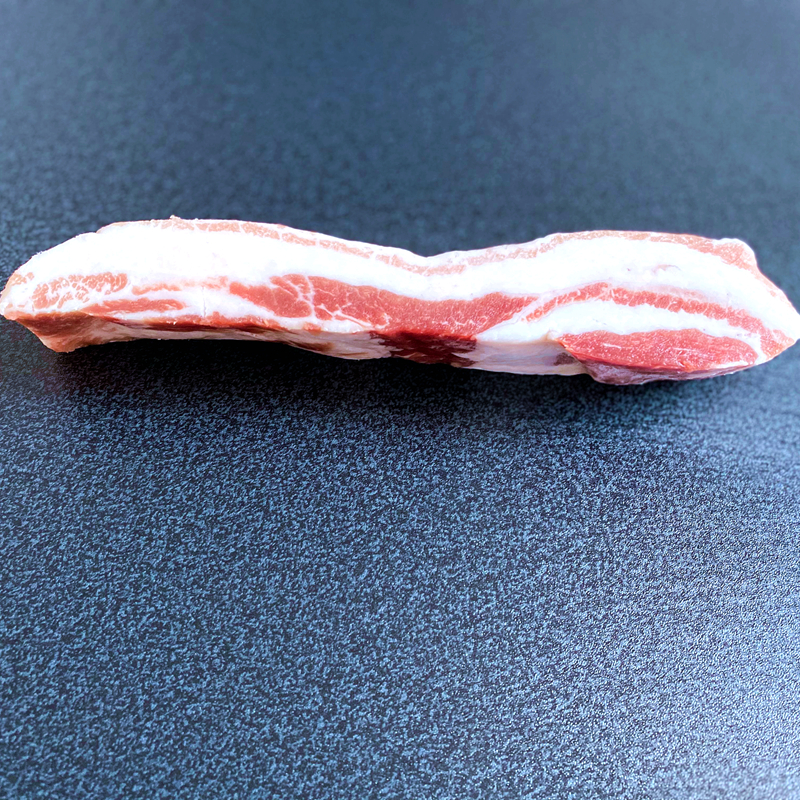 块状纯种西班牙黑猪五花肉