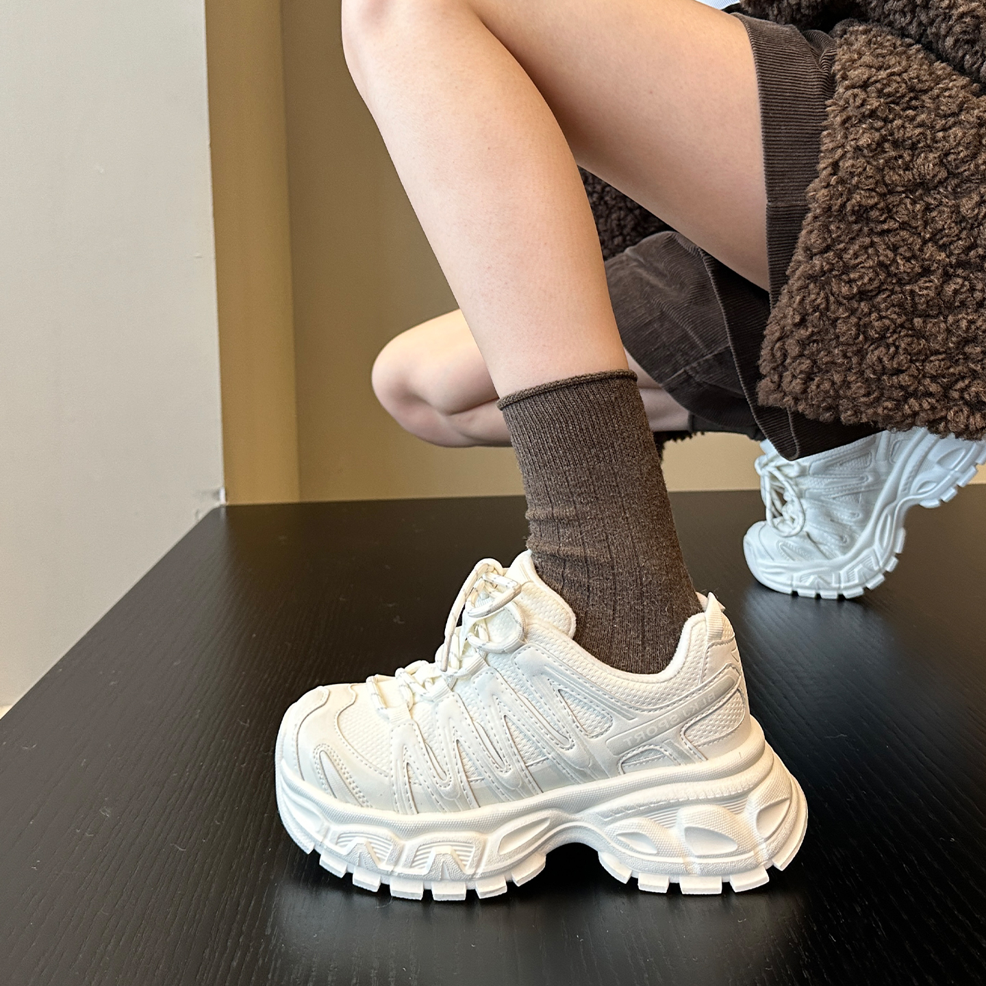 冬季加绒白色真皮老爹鞋