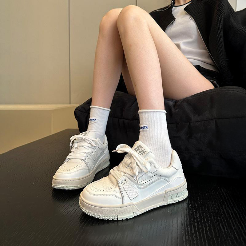 真皮小白鞋圆头百搭休闲运动女鞋