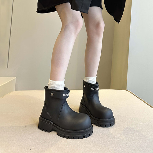 2025新款厚底增高潮鞋女烟筒靴