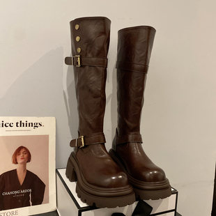 皮带扣装 复古圆头百搭显瘦两穿高筒靴 饰厚底美拉德靴子2025年新款