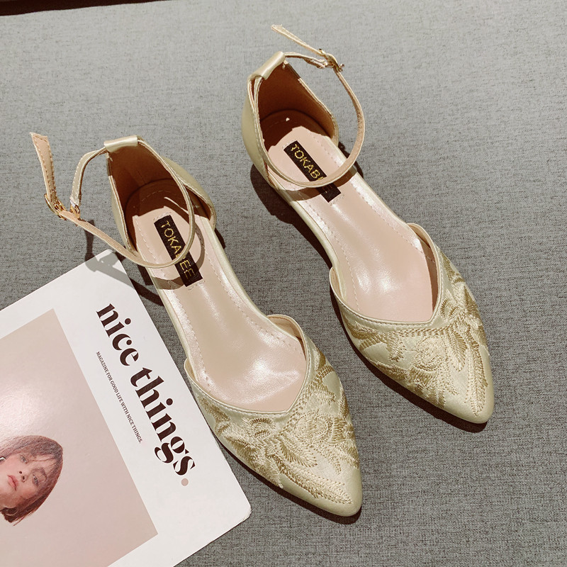 新中式尖头浅口国风刺绣低跟单鞋女2025年季新款一字扣旗袍时装鞋,女鞋,浅口单鞋,淘宝优惠券,粉丝福利购,淘宝优惠卷