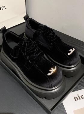 小香风系带水钻增高黑色英伦风厚底小皮鞋女金丝绒气质拉满高定版