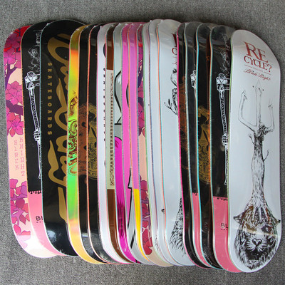 玻纤双翘滑板深脚窝高弹性