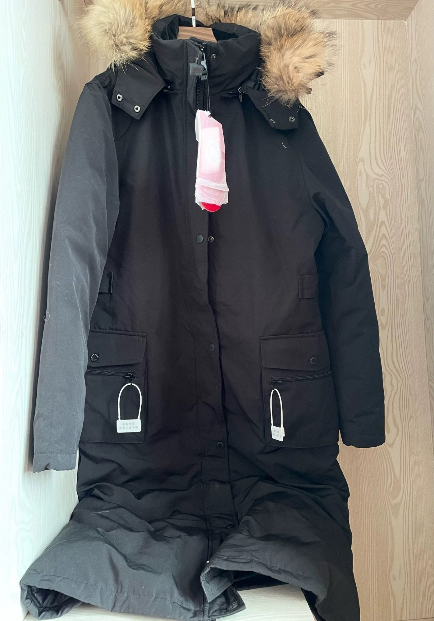 多款高品质大e真毛加厚连帽拉链羽绒服