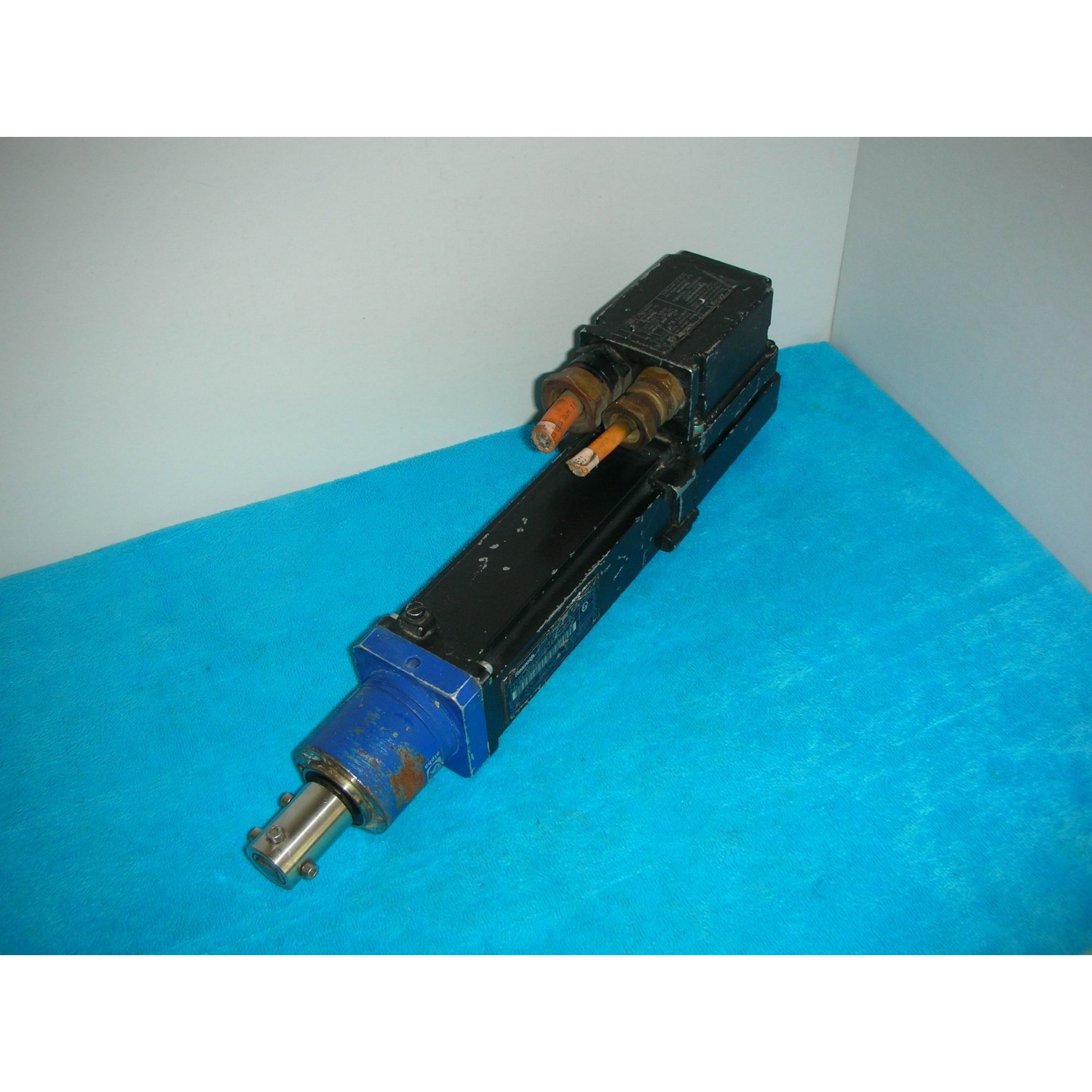 Rexroth   MKE035B-144-GG0-KN/LP050-M01-10-111-000   询