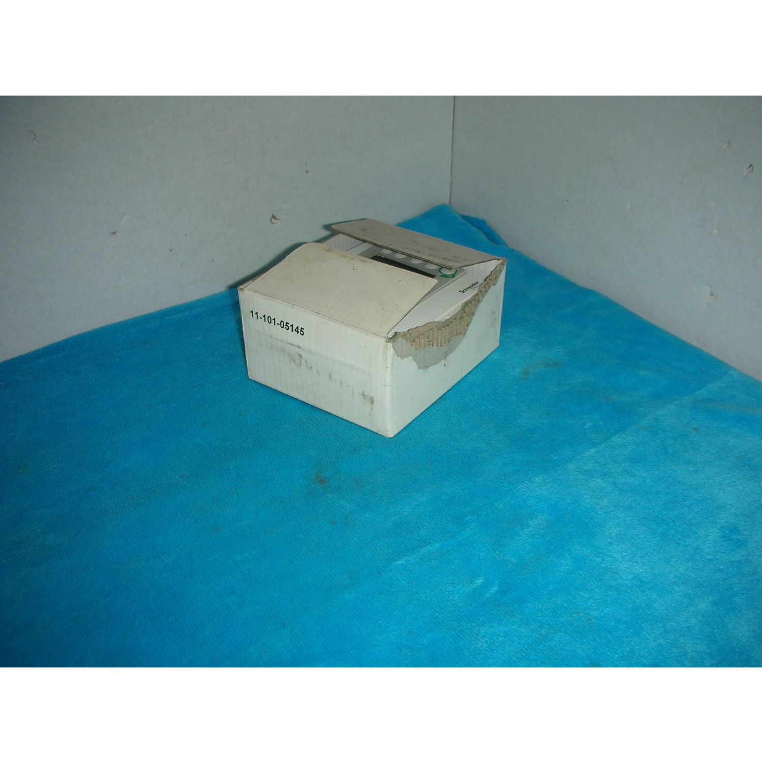 Schneider施耐德TC303-3A2L询价