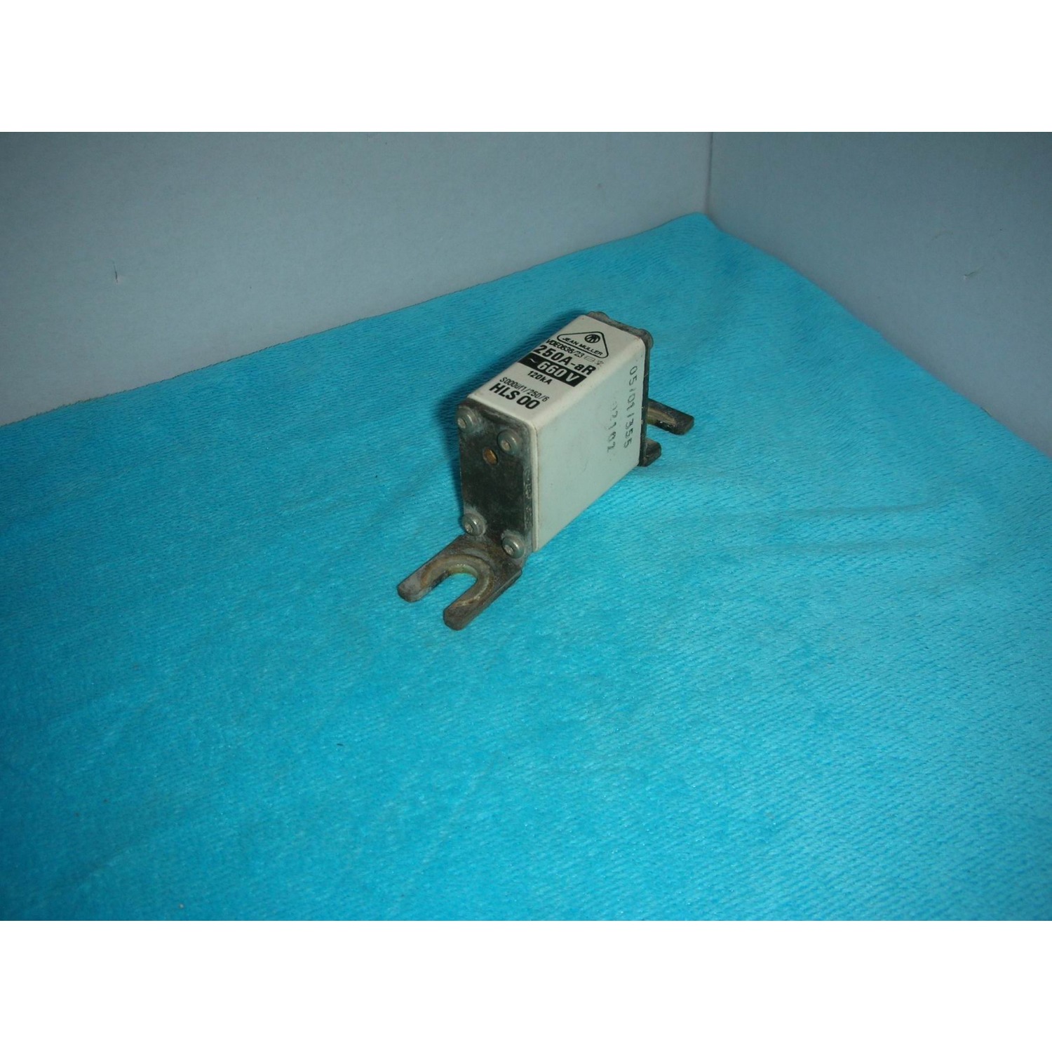 Jean Müller HLS00   VDE 0636/23   250A-AR  660V  询价