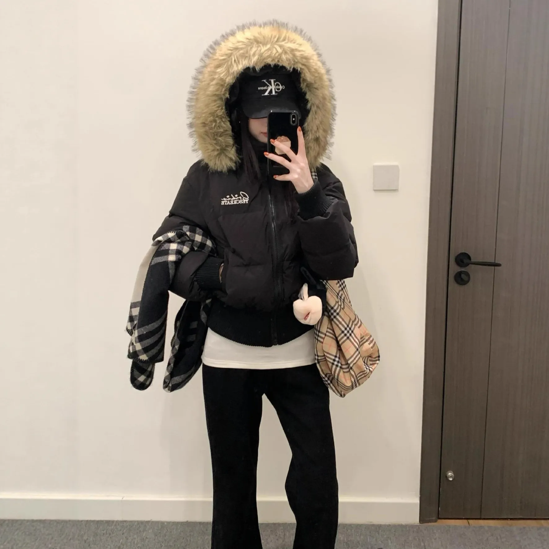 白鸭绒2025韩系新款大毛领肯豆羽绒服女短款高腰显瘦小个子外套潮