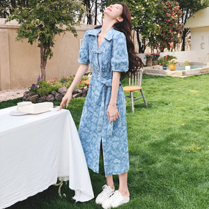 新中式盘扣提花牛仔连衣裙女2025夏季新款显瘦收腰开叉长A字裙子图片
