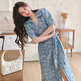 新中式盘扣提花牛仔连衣裙女2025夏季新款显瘦收腰开叉长A字裙子，女装连衣裙，2C069