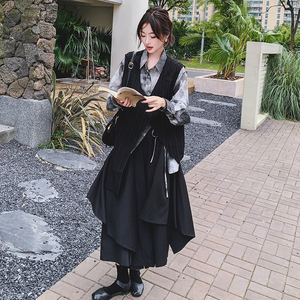 小众设计感一整套不规则衬衫马甲半身裙女春季新款时髦显瘦三件套图片