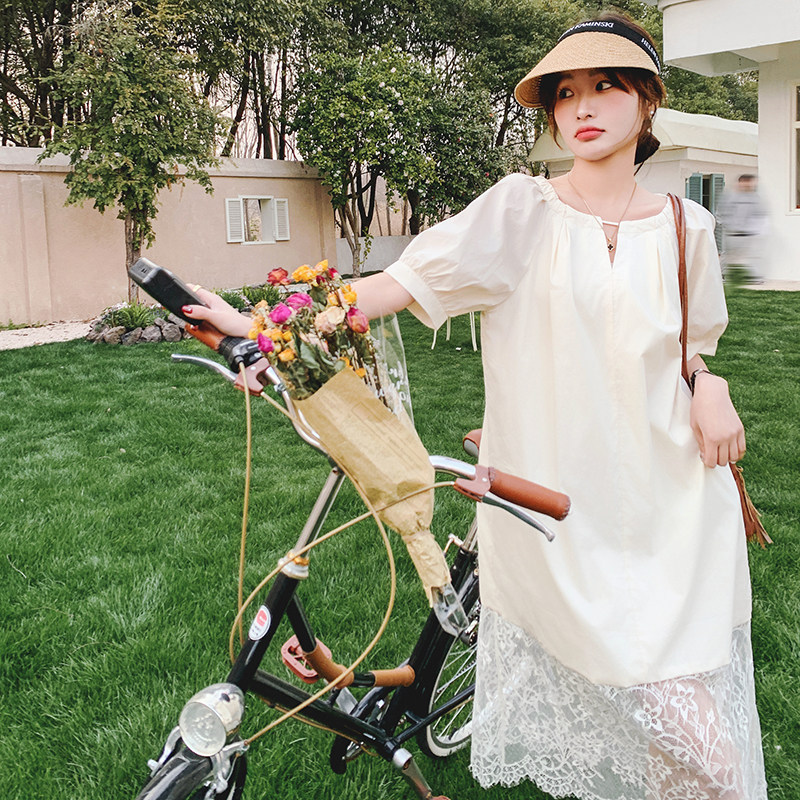 米白色蕾丝拼接连衣裙女中长款2025夏季新款法式宽松泡泡袖长裙子,女装连衣裙,2C069