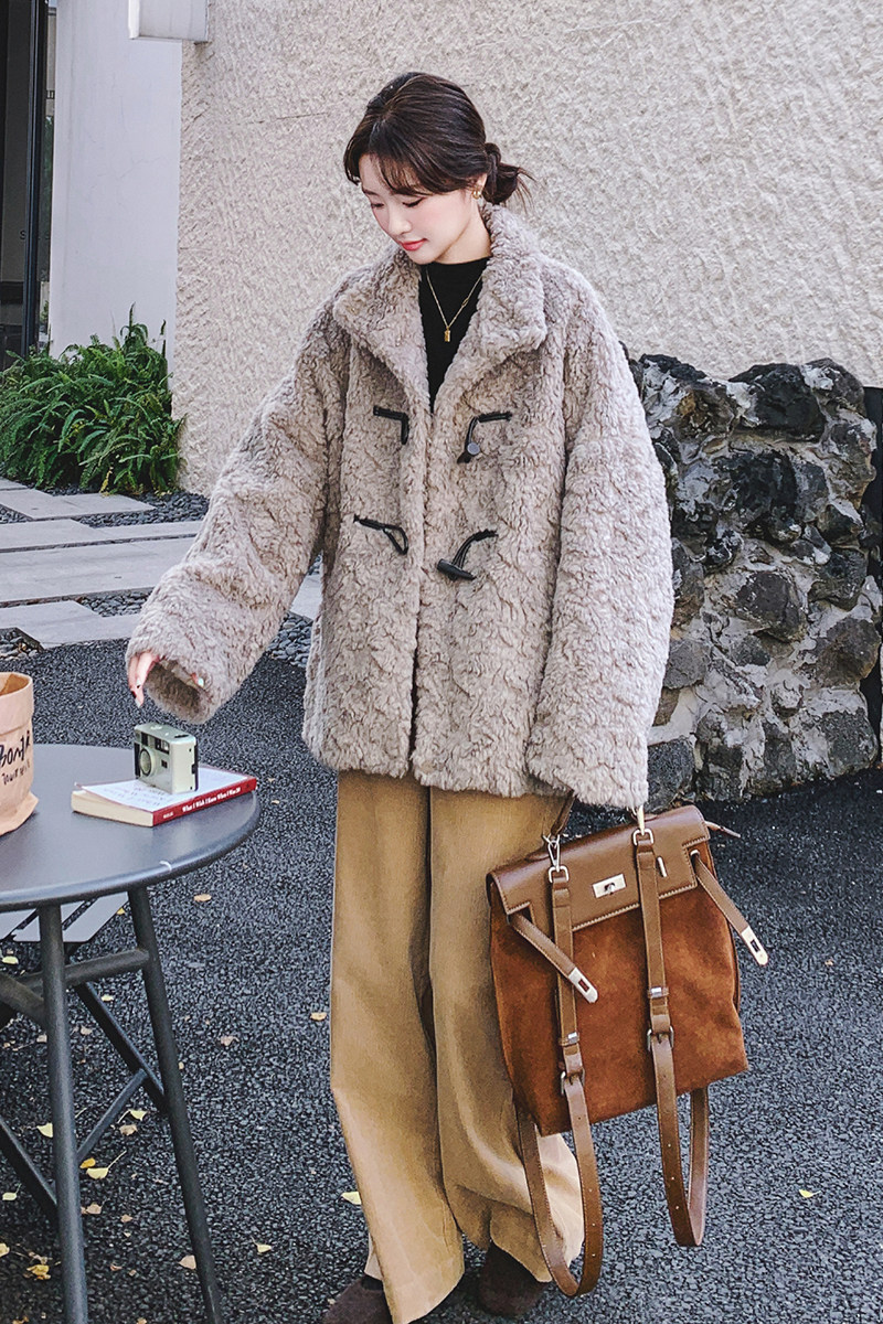 【】摩卡灰立领牛角扣加厚羊羔毛棉服99933-P205K298,女装皮草,2C069