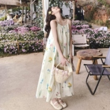 法式复古碎花吊带连衣裙女2025夏季新款超好看高级感度假风长裙，女装连衣裙，2C069