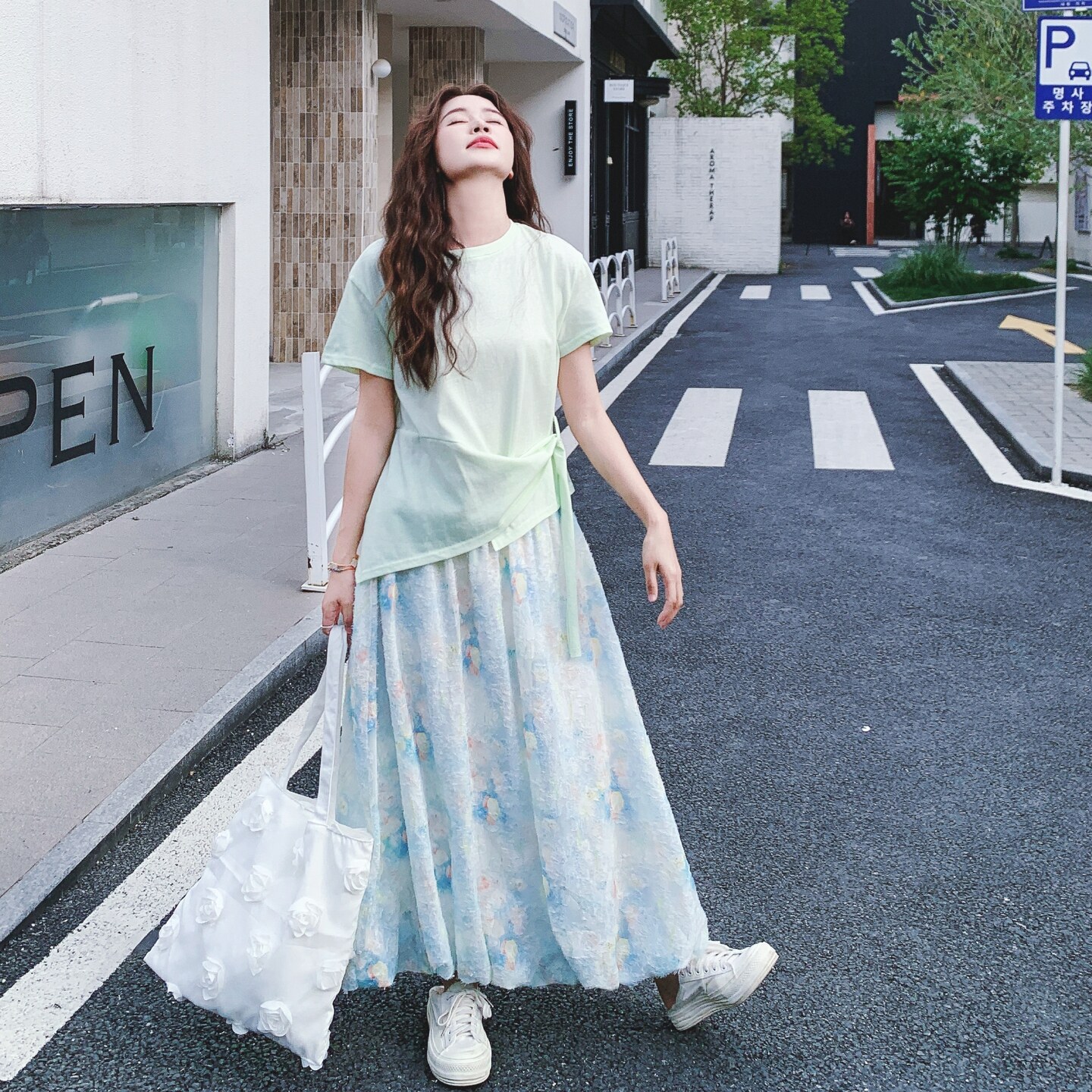 设计感不规则T恤套装裙女2025年夏季新款超好看碎花半身裙两件套,女装套装/套裙,2C069