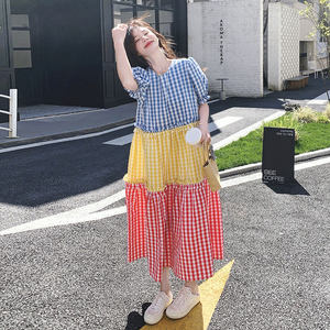 撞色拼接连衣裙夏季2025新款韩版洋气泡泡袖格子多巴胺短袖公主裙图片