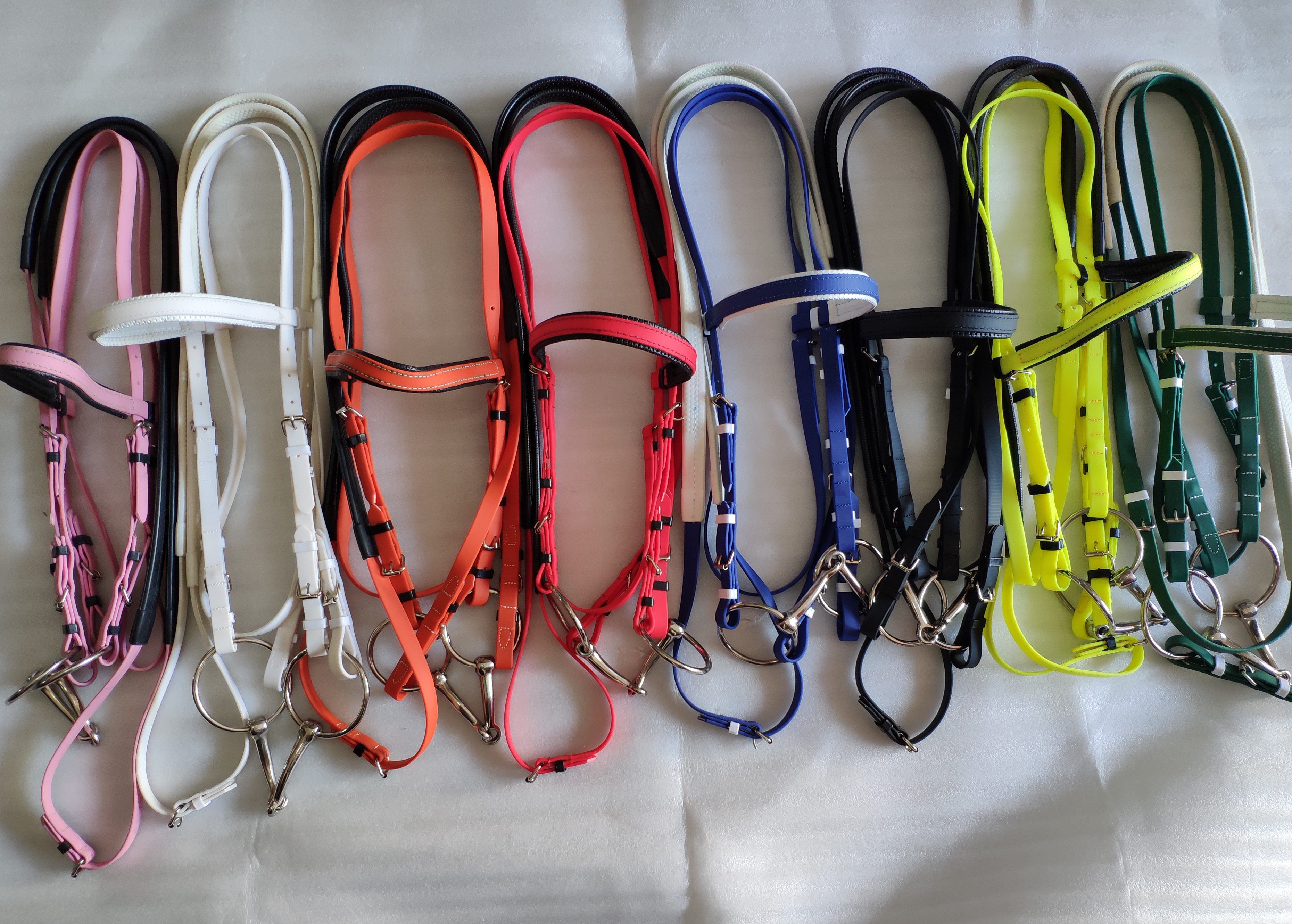 PVC水勒缰绳衔铁嚼子马叉口骑士装备马术用具bridle and reins