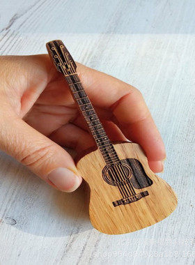 定制带支架的木质榉木吉他拨片盒原声个性化吉他拨片盒