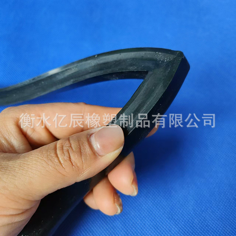 硅胶e型蒸饭车密封条炉门烧烤黑色硅胶对接密封圈钢瓶减震橡胶圈