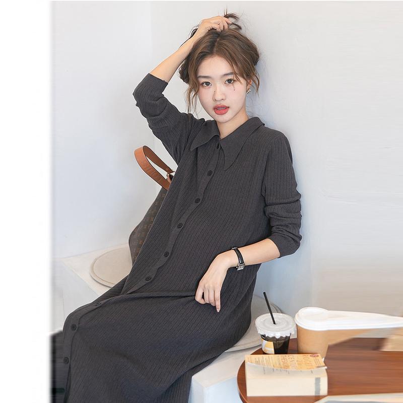 法式高级感孕妇连衣裙春装2025新款时尚洋气针织长裙翻领孕妇裙子