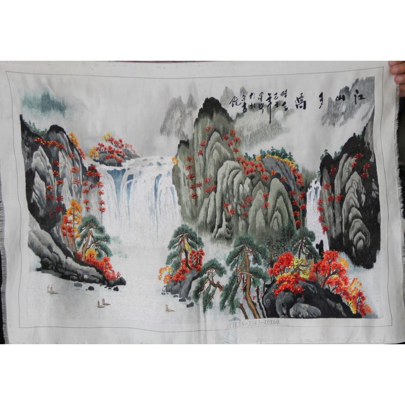 供应苏绣绣片客厅书房装饰画苏州手工刺绣挂画山水风景图片