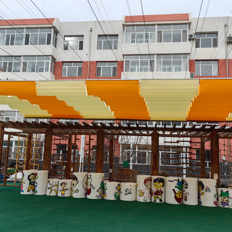 幼儿园户外电动遮阳帘天幕厂家fcs遮阳篷医院内玻璃顶遮阳蓬操场