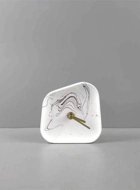 现代简约样板房时钟摆件树脂售楼部卧室书房客厅桌面玄关软装饰品