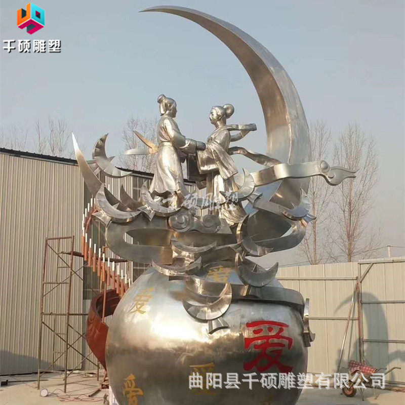 热销制作不锈钢广场雕塑牛郎织女爱情主题大型户外人物景观装饰摆