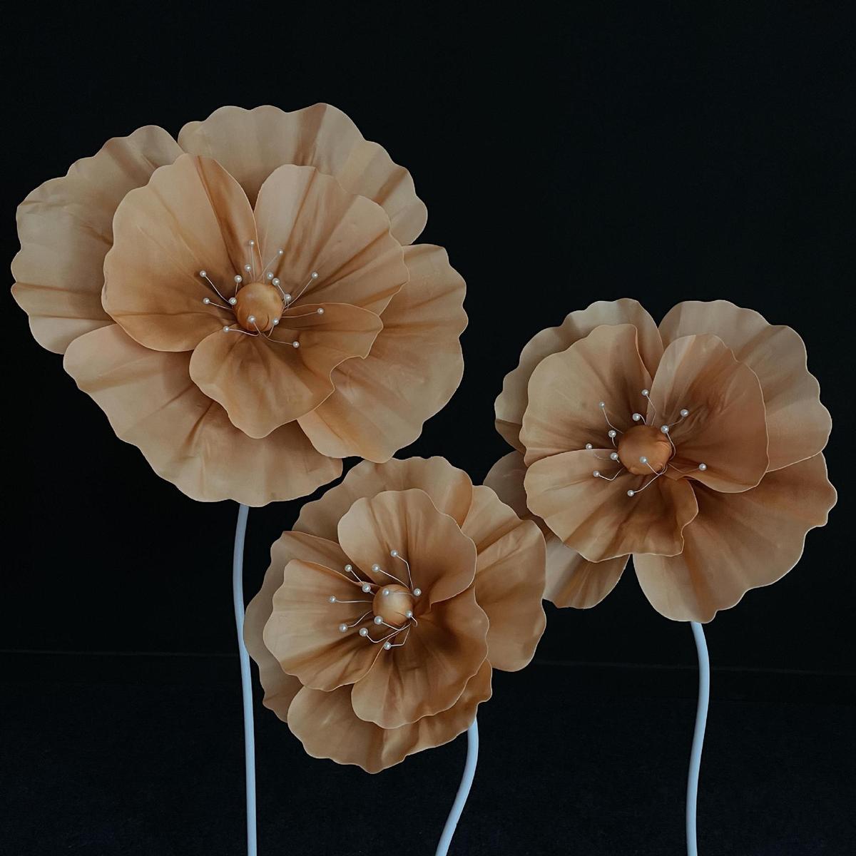 新款婚庆道具泡沫拍摄道具花婚礼舞台布置路引橱窗摆件丝网成品花