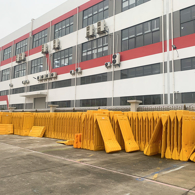 吹塑1.1米注水手提式围挡护拦水马批发塑料防撞施工隔离路障交通
