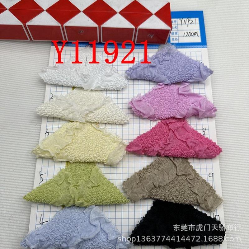 梭织现货涤纶弹力泡泡格子提花格子2厘米格子大小4cm横条皱布